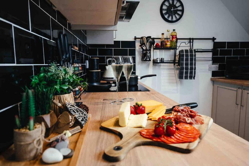 Boho Loft In Somerset - Private Parking Radstock Exteriör bild